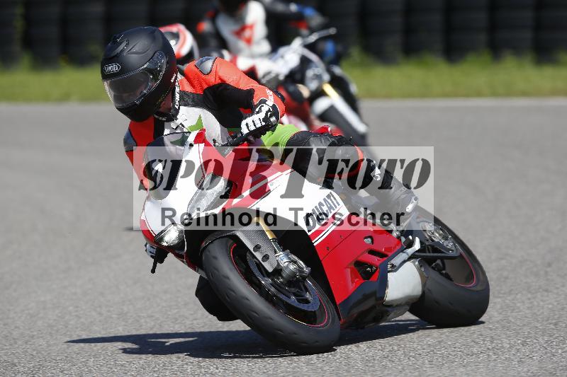 /Archiv-2024/29 12.06.2024 MOTO.CH Track Day ADR/Gruppe rot/7